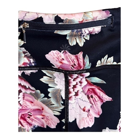 𝅺athleta leggings with floral pattern, size x-small - Picture 3 of 5